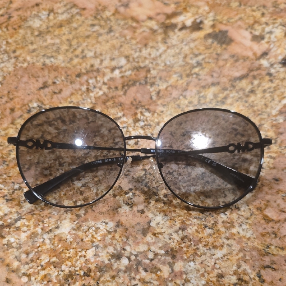 Michael Kors Black Round Womens Sunglasses